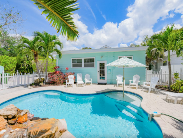 Three Bedroom Lido Key Vacation Home Sleeps Eight Guests